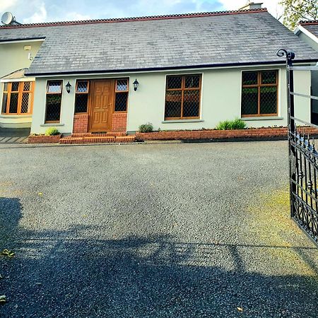 Carrick on Shannon Hillcrest House Bed & Breakfast エクステリア 写真