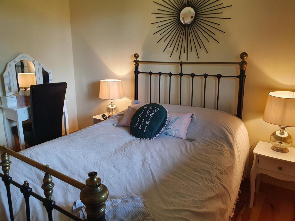 Carrick on Shannon Hillcrest House Bed & Breakfast エクステリア 写真